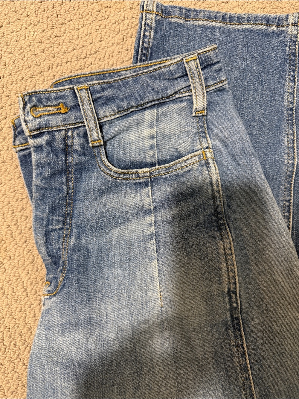 Pilcro Kenna Mid Rise Barrel Jeans in Medium Blue Wash - 23 - Picture 5 of 11